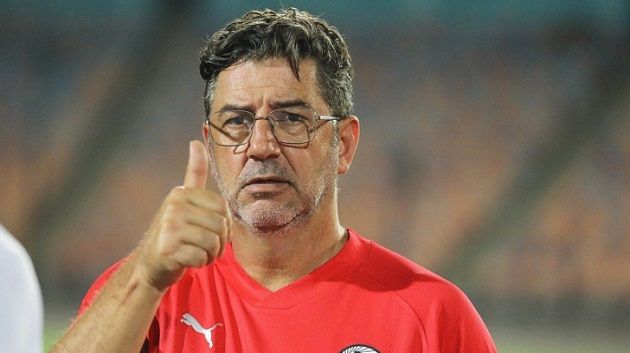 الاتحاد المصري لكرة القدم : اقالة المدرب البرتغالي روي فيتوريا