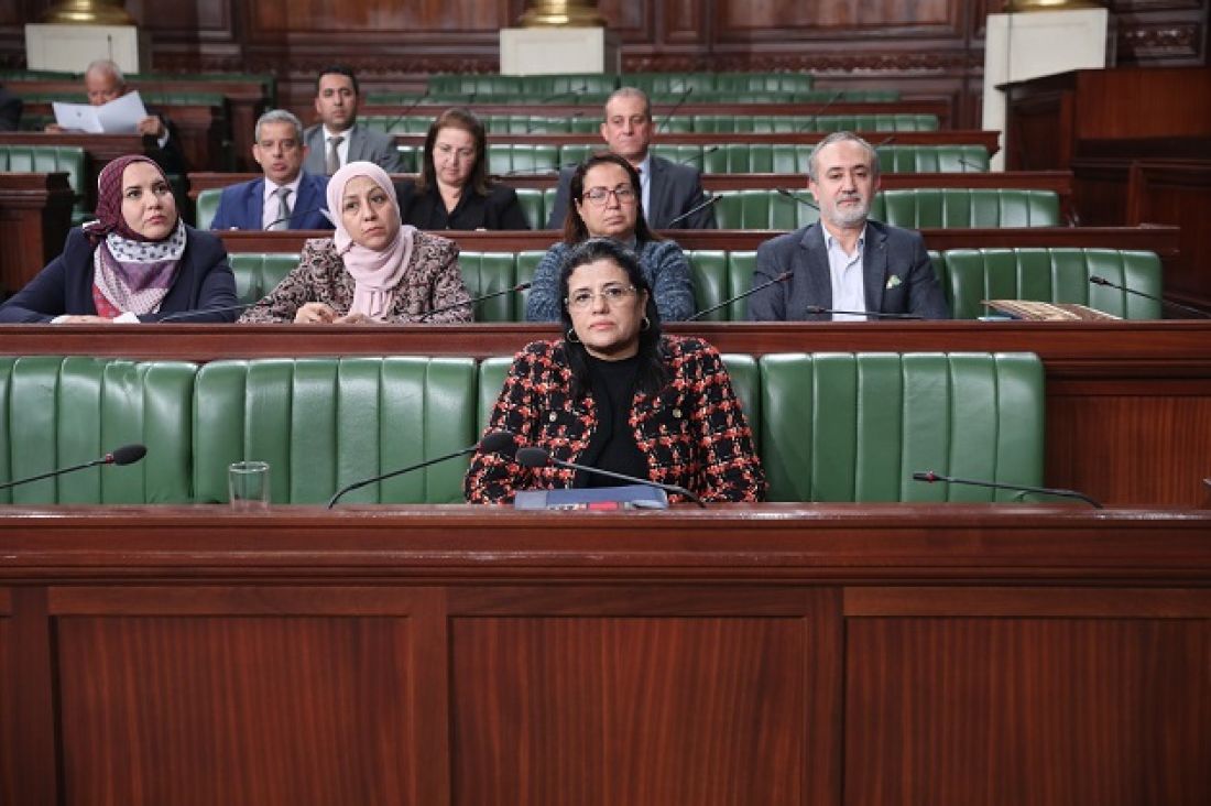 المصادقة على مشروع القانون المتعلّق بالترخيص للبنك المركزي في منح تسهيلات لفائدة الخزينة العامّة المصادقة على مشروع القانون المتعلّق بالترخيص للبنك المركزي في منح تسهيلات لفائدة الخزينة العامّة