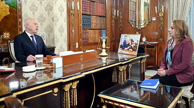 خلال لقائه بوزيرة الإقتصاد: رئيس الدولة يؤكّد على أهمية الشركات الأهلية