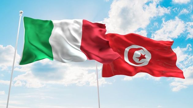 توقيع 4 عقود مالية مع ايطاليا لدعم الفلاحة في تونس