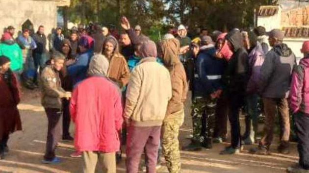 جندوبة: عمّال المركب الفلاحي 'بدورنة' يدخلون في إضراب مفتوح عن العمل