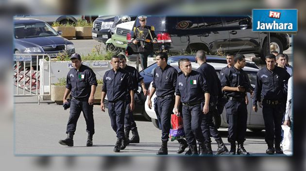 الأمن الجزائري يمنع وقفة تضامنية أمام السفارة التونسية لأسباب أمنية