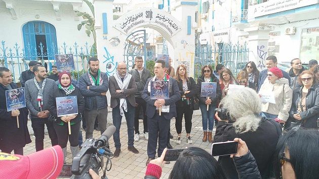 نقيب الصحفيين: 'نحن لا نتضامن مع الشعب الفلسطيـ.ني.. نحن أصحاب القضية'