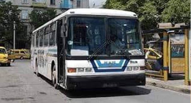 وزارة النقل: اندلاع حريق بحافلة دون تسجيل اضرار بشرية