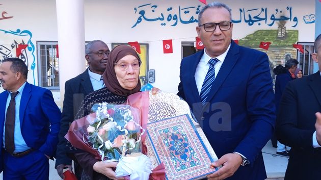 ملحمة بنقردان.. وزير التربية يكرّم اسرة الشهيد محمد ياسين السلطاني (صور)