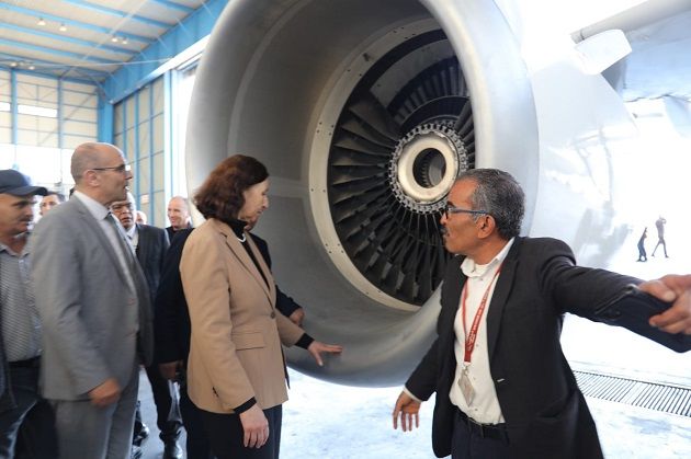 الوزيرة المكلفة بتسيير وزارة النقل تعاين مدى جاهزية مختلف المرافق بمطار تونس