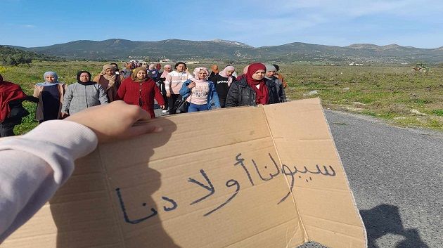 قرمبالية: وقفة احتجاجية للمطالبة بإطلاق سراح موقوفين قاموا بغلق الطريق السيارة 