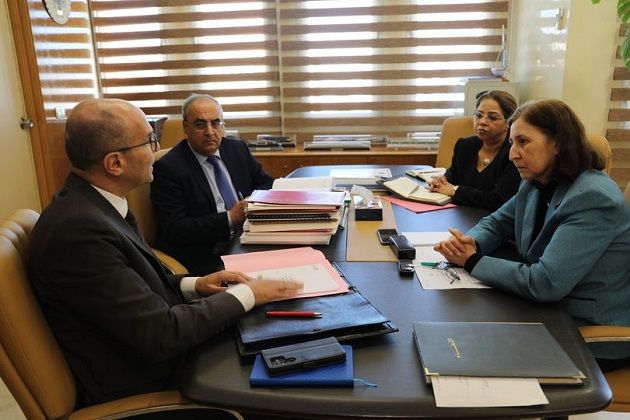 المكلفة بالنقل تترأس جلسة لمتابعة جملة من الملفات