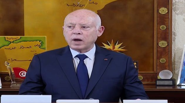 رئيس الجمهورية يسدي تعليماته برفع الحواجز الامنية من امام مقر وزارة الداخلية