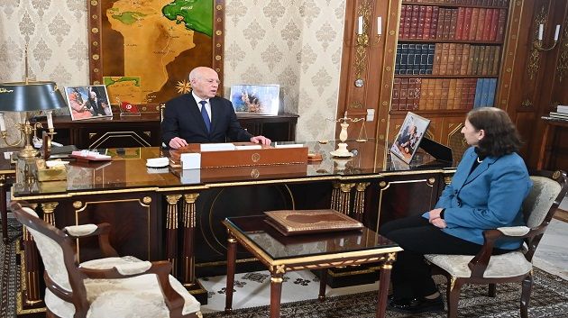 سعيد: ضرورة الإسراع بوضع استراتيجية للنقل العمومي ولا للتفويت في الخطوط التونسية