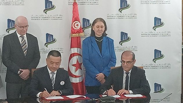 آلت إلى شركة صينية: إبرام صفقة إنجاز القسط الرئيسي لجسر بنزرت