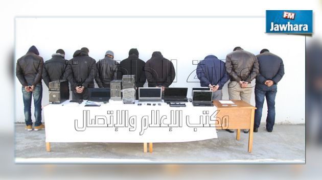 الإفراج عن الفلاقة المتهمين باختراق مواقع حكومية