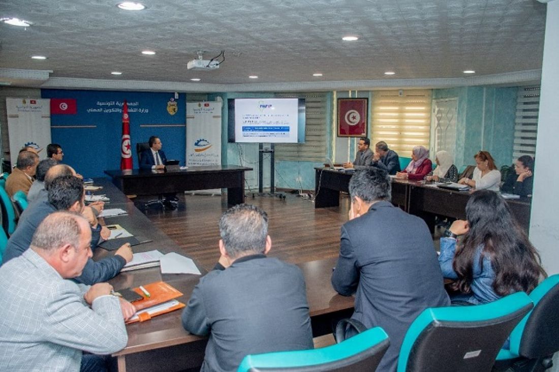 الاعلان عن برنامج لإنقاذ المؤسّسات الصغرى وتوفير قروض ميسّرة الاعلان عن برنامج لإنقاذ المؤسّسات الصغرى وتوفير قروض ميسّرة