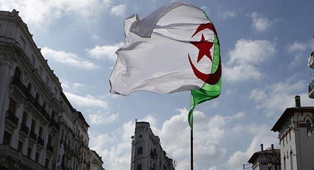 الجزائر تعلن اقتراب انتهاء إجراءات انضمامها إلى بنك التنمية في دول "بريكس"