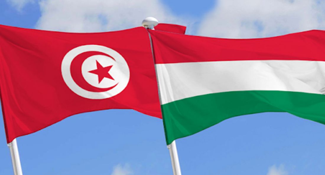 وزير الشؤون الخارجية والتجارة المجري يؤدّي زيارة عمل إلى تونس