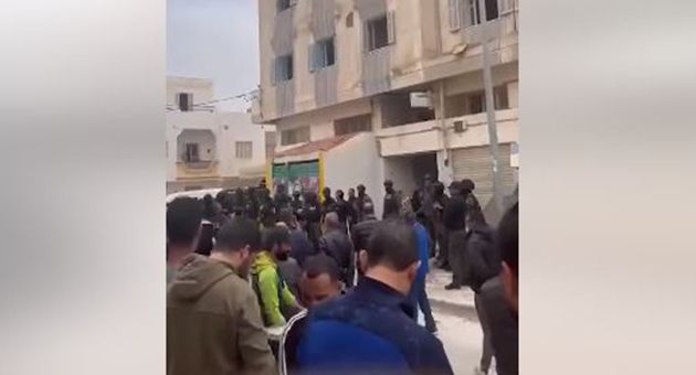 إخلاء عمارة بصفاقس الجنوبية تأوي حوالي 500 مهاجر 