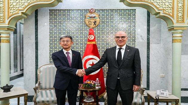 الاستعداد للاستحقاقات القادمة بين البلدين محور لقاء وزير الخارجية بسفير الصين
