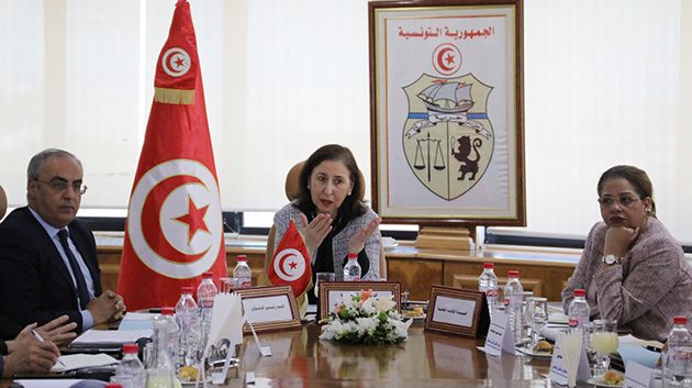 وزيرة النقل بالنيابة تدعو إلى حسن الإستعداد للموسم الصيفي 