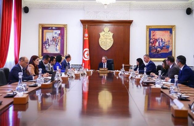 مجلس وزاري مضيّق حول مشروع قانون يتعلق بعطل الأمومة والأبوة