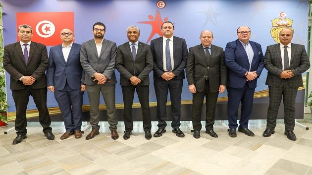 وزير الشباب والرياضة يستقبل أعضاء الهيئة التسييرية للنادي الإفريقي