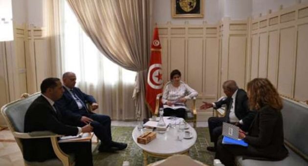 مديرو بنوك تونسية يعربون عن استعدادهم للمساهمة في تمويل المبادرات التعليمية في تونس