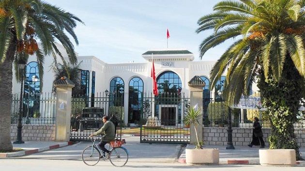 معتمد يمنع أعضاء المجلس المحلي بسُكرة من الاجتماع خارج التوقيت الإداري