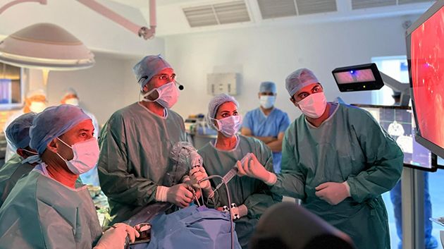 لأوّل مرّة في تونس: استئصال ورم في قاعدة الدماغ بالمنظار عن طريق الأنف