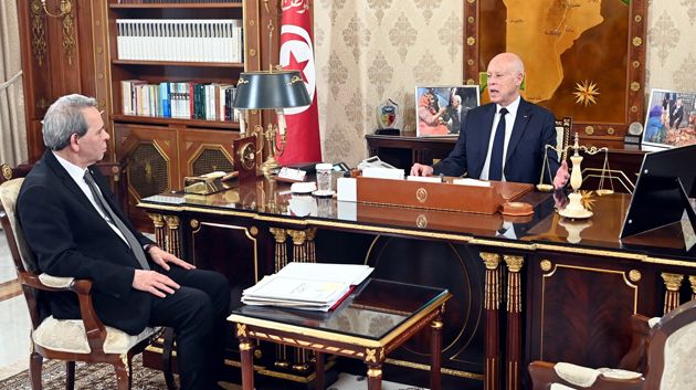 سعيّد خلال لقائه بالحشاني: التعويل على الذات أدّى إلى تحقيق نتائج إيجابية
