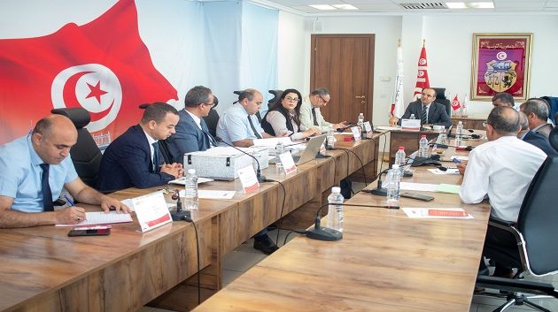 المصادقة على نتائج قرعة تجديد تركيبة المجالس الجهوية والتداول على رئاسة المجالس المحلية