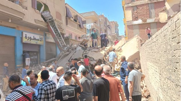 مصر: ضحايا في انهيار عقار يتكوّن من 5 طوابق