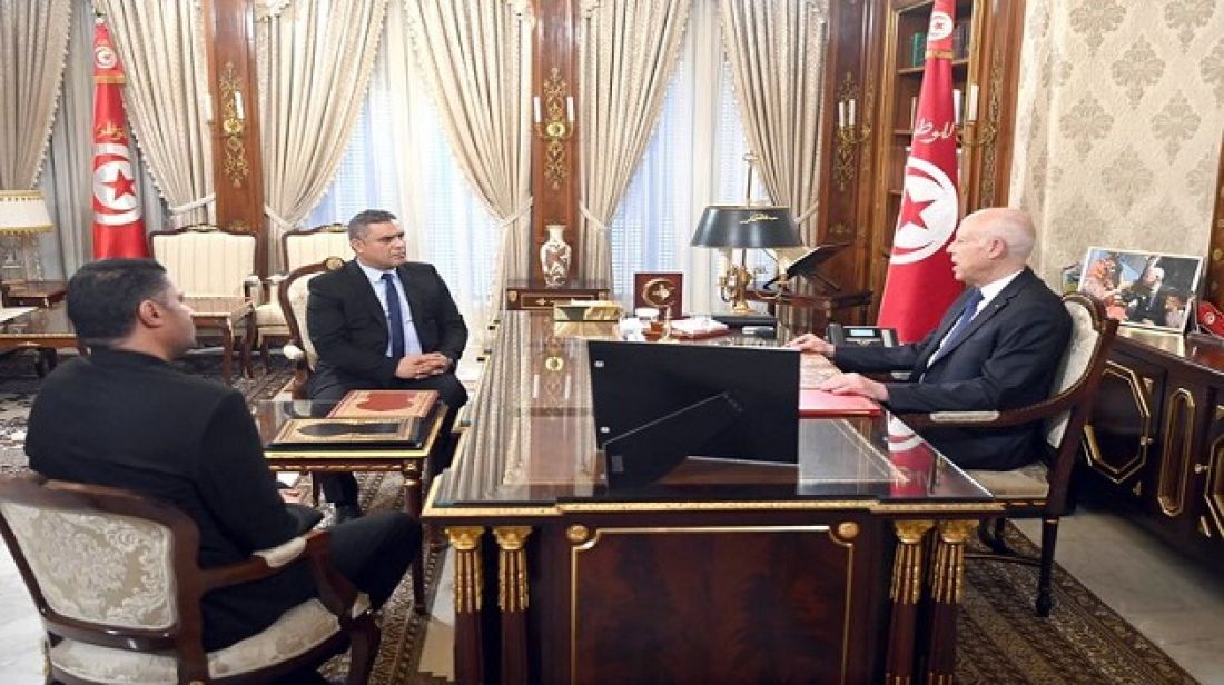 سعيّد : الهدف من بعض الأحداث زعزعة الاستقرار وبثّ الفوضى لغايات انتخابية مفضوحة سعيّد : الهدف من بعض الأحداث زعزعة الاستقرار وبثّ الفوضى لغايات انتخابية مفضوحة