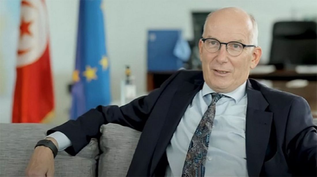 سفير الاتحاد الأوروبي: إرساء الاصلاحات اللازمة في مجال الطاقات المتجددة سيمكن من تلافي التأخير المسجّل به سفير الاتحاد الأوروبي: إرساء الاصلاحات اللازمة في مجال الطاقات المتجددة سيمكن من تلافي التأخير المسجّل به