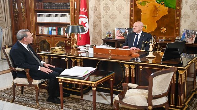 سعيد: ضرورة التعجيل بإعداد مشروع قانون لإلغاء المناولة 