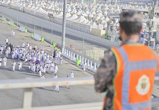 لقضاء يوم التروية.. الحجاج يواصلون التوافد إلى مشعر