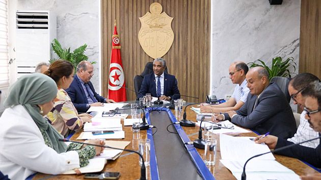 المصادقة على الدراسات الأولية لمشروع إعادة تهيئة المسبح الأولمبي بالمنزه