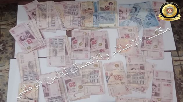 قرطاج: تفكيك شبكة مختصة في ترويج المخدرات وحجز كوكايين (صور)