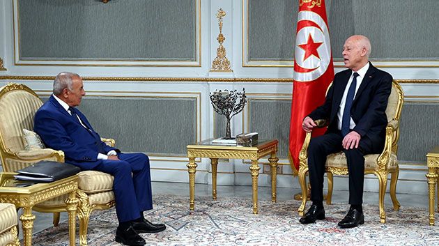 رئيس الدولة يطّلع على الاستعدادات الجارية لترميم عدد من المؤسسات التربوية