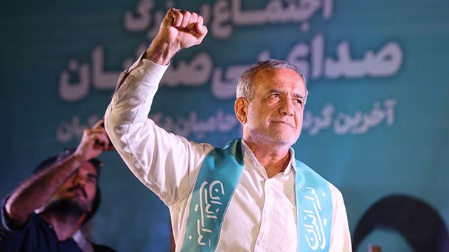 من هو مسعود بزشكيان الرئيس الايراني الجديد ؟