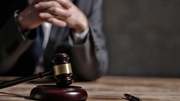 موظف ببنك عمومي يستولي على أموال الحرفاء ويستخدمها في ألعاب الرهان الرياضي !