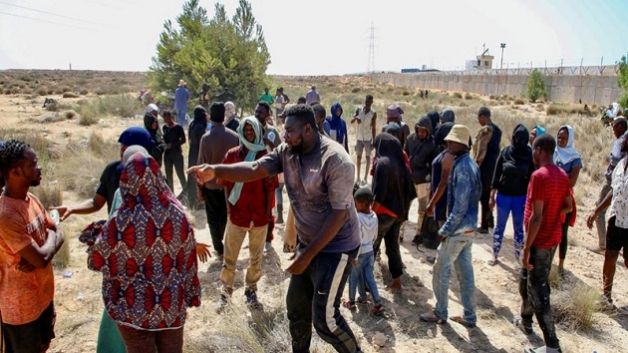 مدنين : تعرّض شاب للإعتداء بآلة حادة من قبل عدد من أفارقة جنوب الصحراء