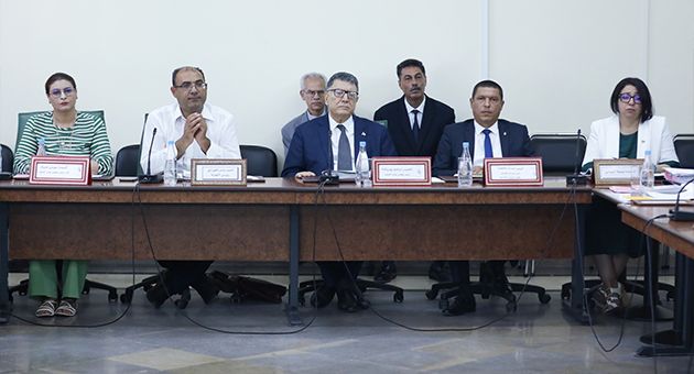 بودربالة يشرف على اجتماع لجنة التشريع العام حول مشروعي قانوني تنقيح أحكام المجلة التجارية