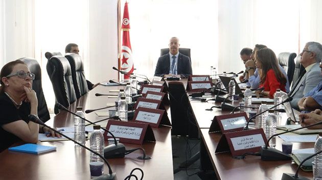 وزير الصحة يدعو إلى تسريع العمل على إنجاز المشاريع الصحية في أقرب الآجال