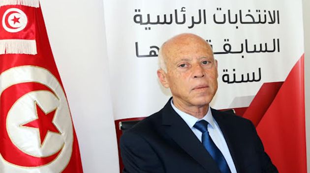 رئاسية 2024: قيس سعيّد يسحب استمارة التزكية