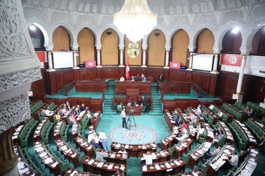 المصادقة على مشروع القانون المتعلق بإحداث خط تمويل لفائدة المؤسسات الصغرى والمتوسطة من أجل الإنعاش الاقتصادي