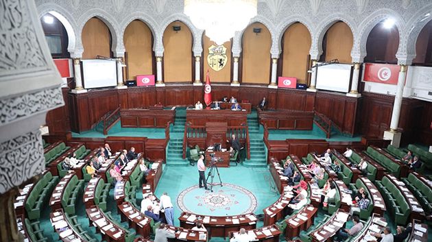 67 نائبا يطلبون فتح دورة استثنائية في العطلة البرلمانية لعرض مقترحيْ قانونيْن