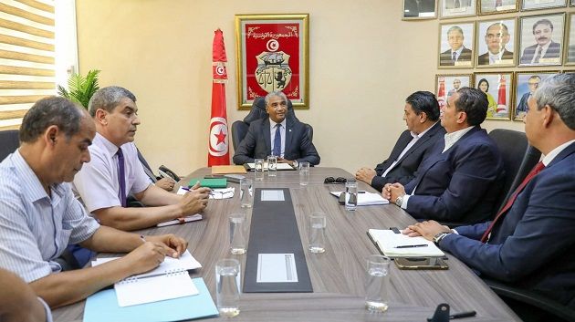 تفاصيل إجتماع وزير الشباب والرياضة بالهيئة التسييرية للنجم الساحلي
