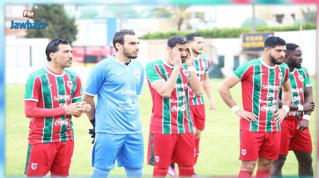 عاطف الدخيلي يوقع على عقد جديد مع الملعب التونسي