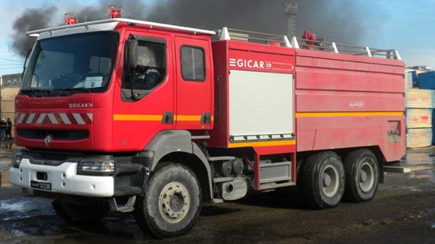 اسناد من 5 ولايات.. محاولات لمنع انتشار حريق اندلع بمعمل بلاستيك في صفاقس