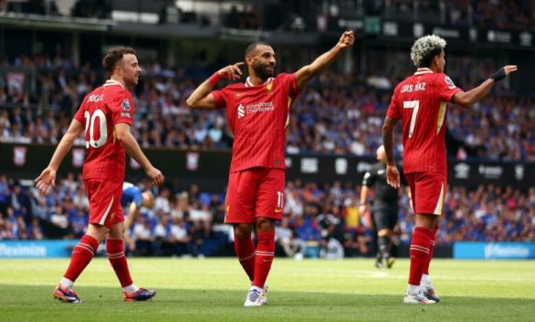 محمد صلاح يواصل تصدره كلاسيكو مانشستر وليفربول