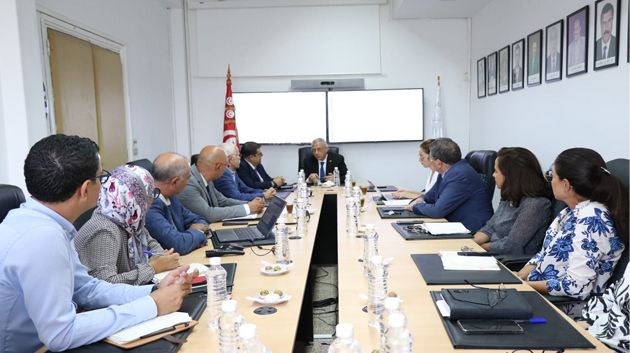 خلال زيارة ميدانية لمقر الصيدلية المركزية: وزير الصحة يدعو إلى زيادة وتيرة التزود بالأدوية لتلبية حاجيات المواطنين